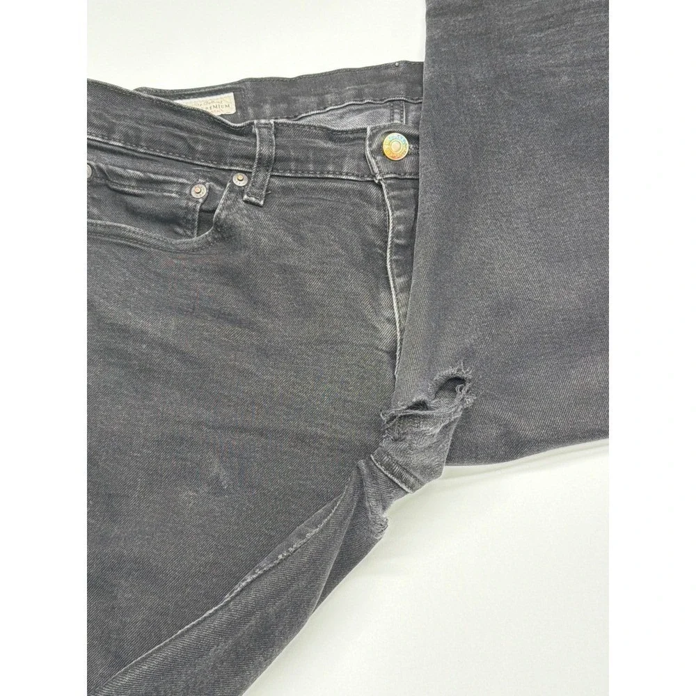 Levis own piece